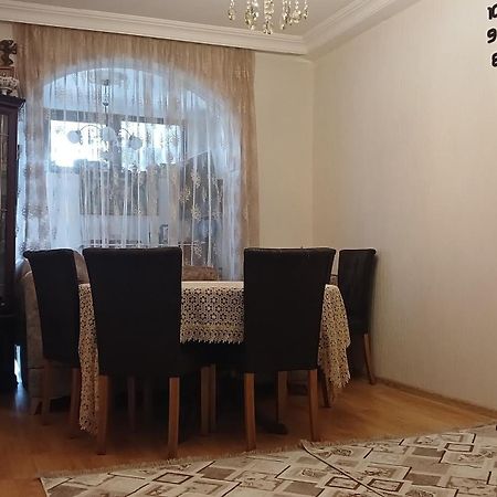 Bright And Cozy Apartment Batumi Exteriör bild
