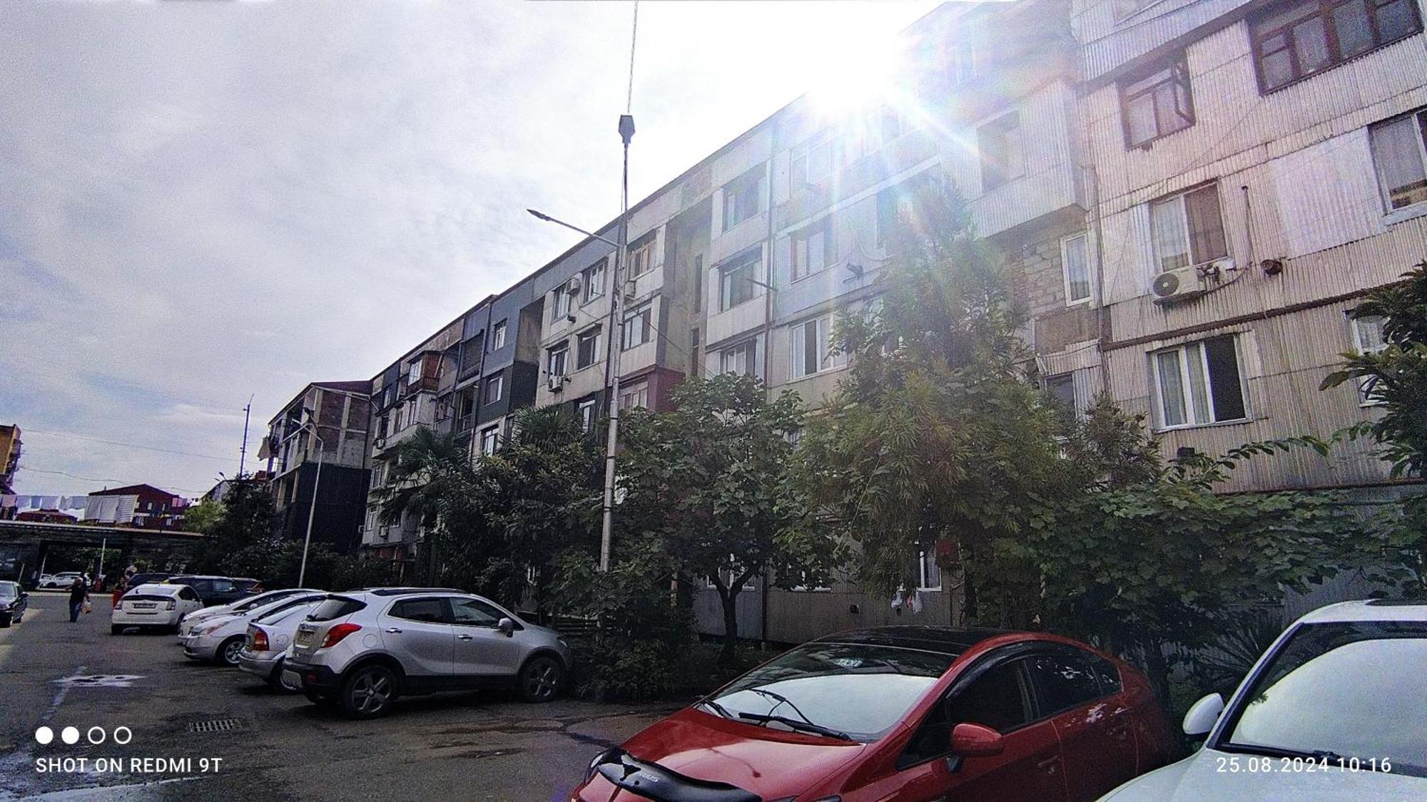 Bright And Cozy Apartment Batumi Exteriör bild