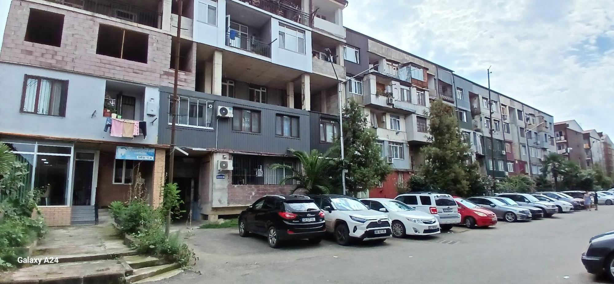 Bright And Cozy Apartment Batumi Exteriör bild